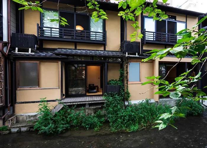 Rinn Shijo Takasegawa Kyoto