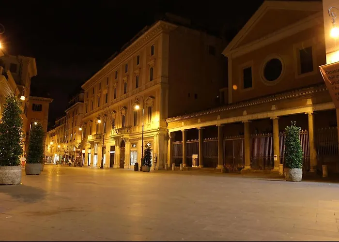Relais San Lorenzo In Lucina Rome