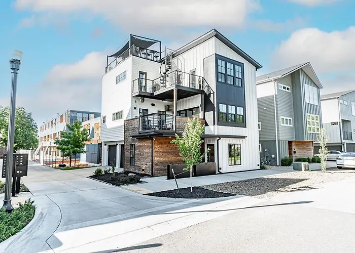 The Rooftop Terrace On The Square Bentonville