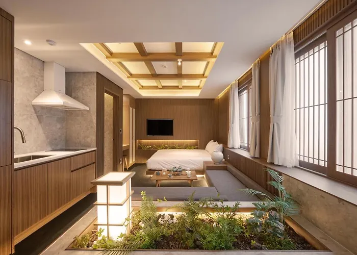 Uh Suite The Myeongdong Seoul