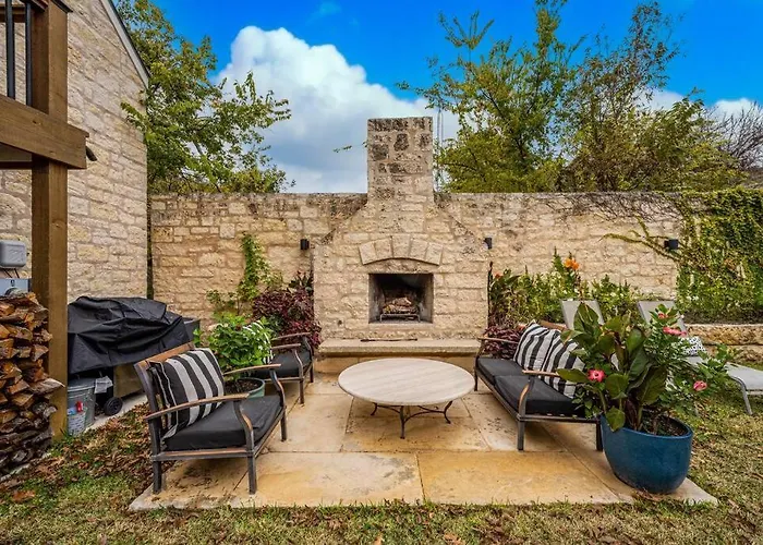 Historic Luxury 5Br Estate In Downtown Fredericksburg W Sunday House, Outdoor Fire Pit The Lincoln Street Inn By Boutiq