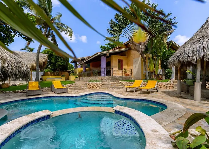 Aloestraat 14 Villa Oranjestad