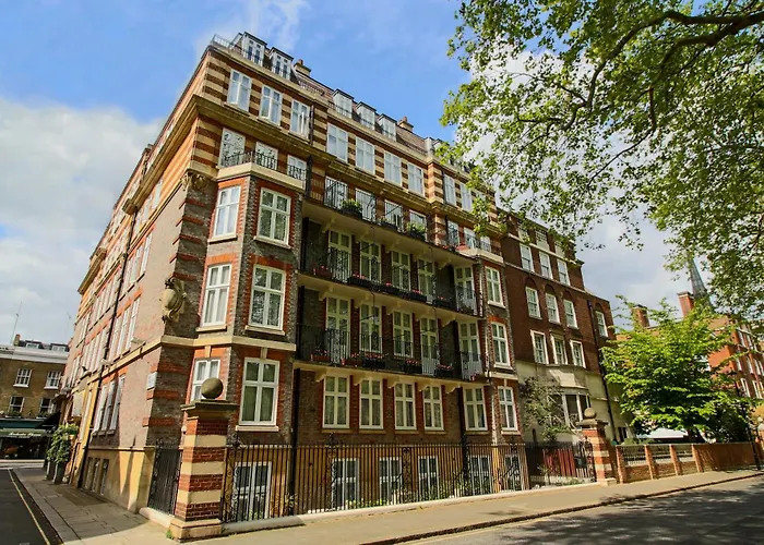 Rochester Hotel By Blue Orchid London