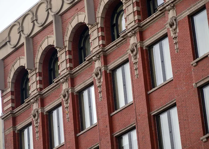 The Peregrine Omaha Downtown Curio Collection By Hilton Hotel