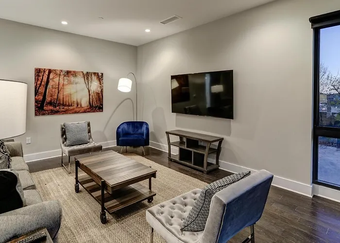 145 Biltmore Ave Condo 541B0A Asheville