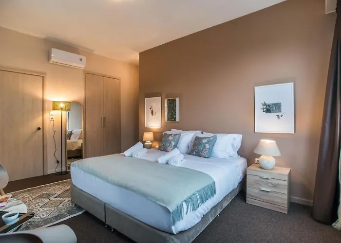 Athens Gem Bed & Breakfast