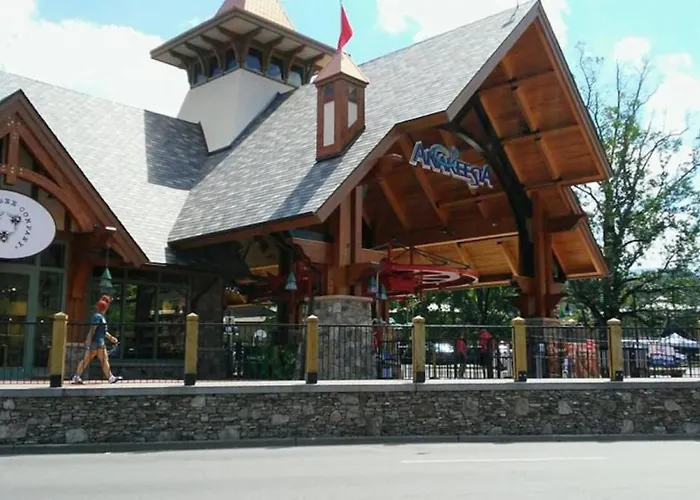 Lofts 207 New Update Heart Of Downtown Gatlinburg