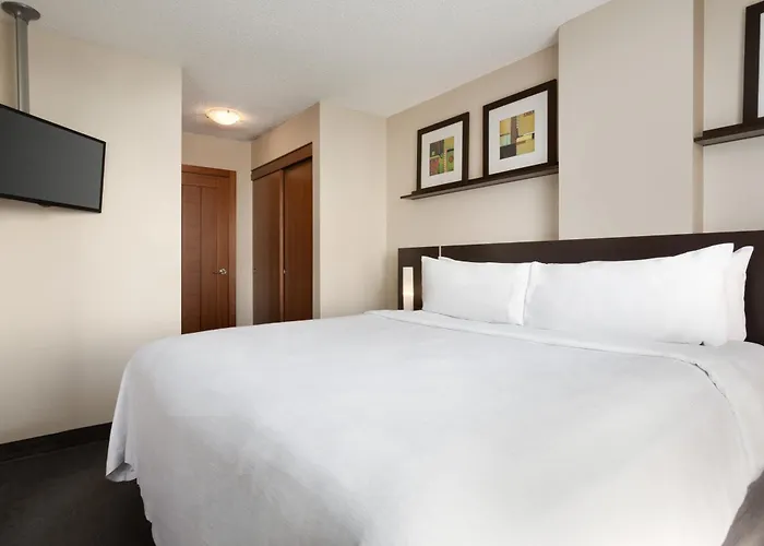 Embassy Suites By Hilton - Montreal