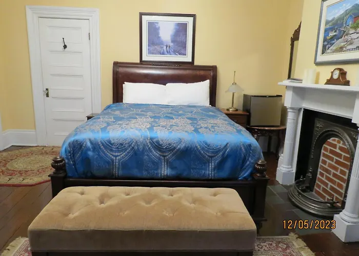 The Roses Heritage Inn St. John's