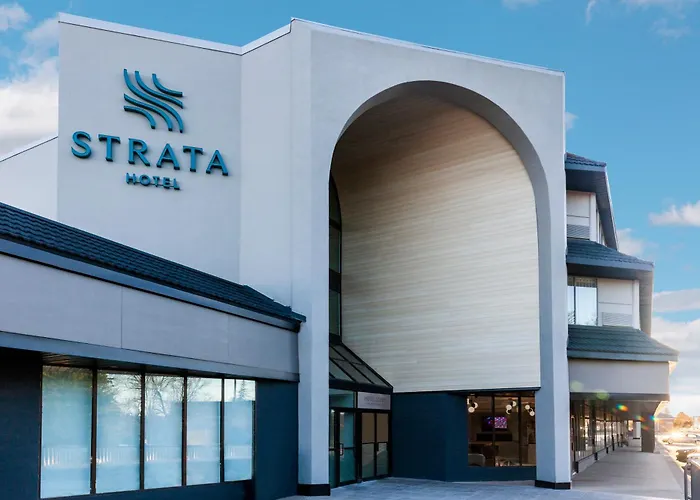 Strata Hotel Kingston