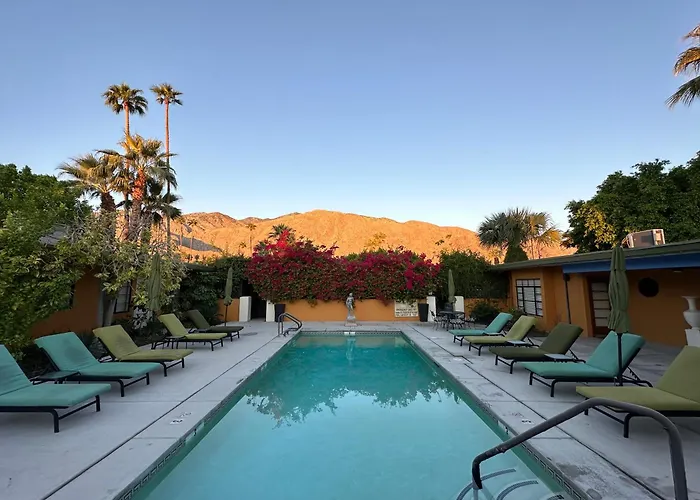 Vista Grande Resort - A Gay Men'S Resort Palm Springs