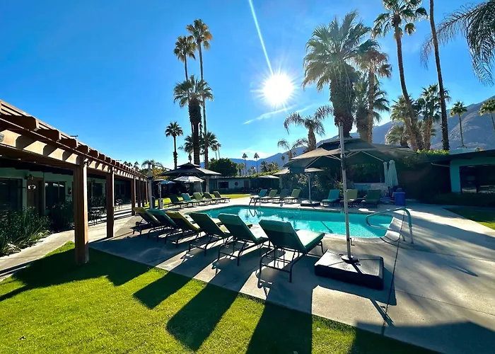 Vista Grande Resort - A Gay Men'S Resort Palm Springs
