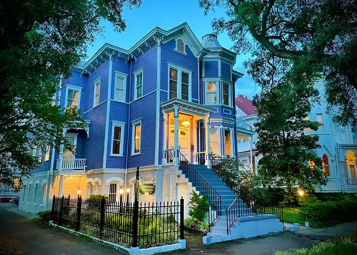 Amethyst Garden Bed & Breakfast Savannah