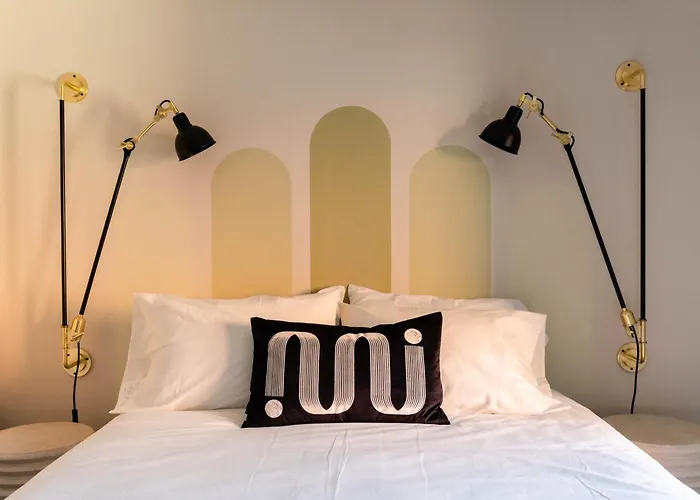 Maison Place Royale By Luxury In Transit Montreal