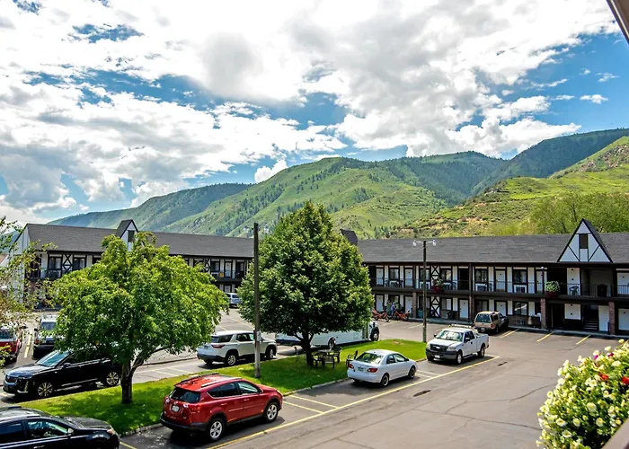 Silver Spruce Inn Glenwood Springs