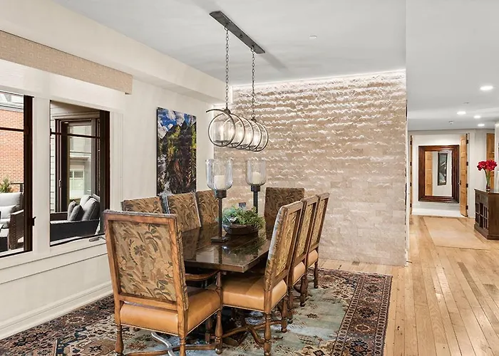 Obermeyer Place Unit 102 Park, Expansive Luxury Condo Walking Distance To Gondola & Restaurants Aspen