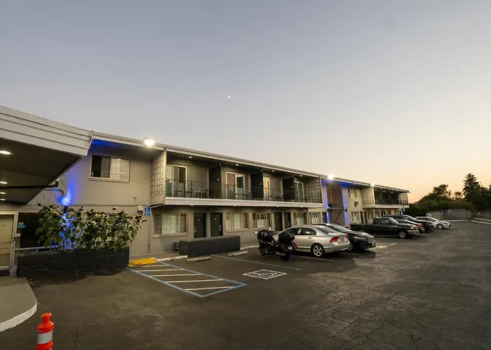 Seaside Inn & Suites Santa Cruz