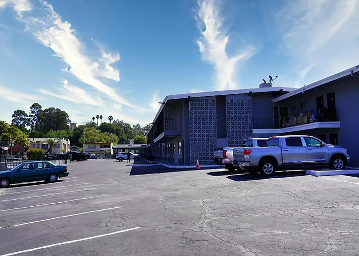 Seaside Inn & Suites Santa Cruz