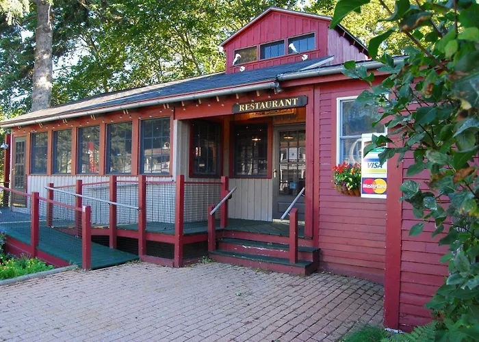 Cedar Crest Inn Camden