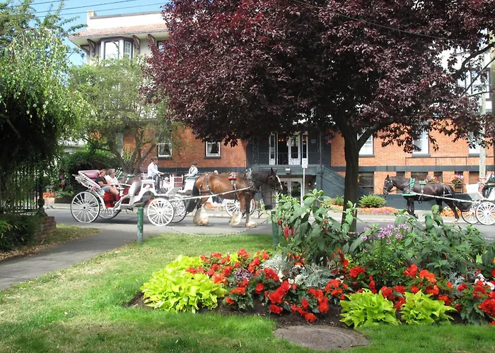 James Bay Inn Hotel, Suites & Cottage Victoria