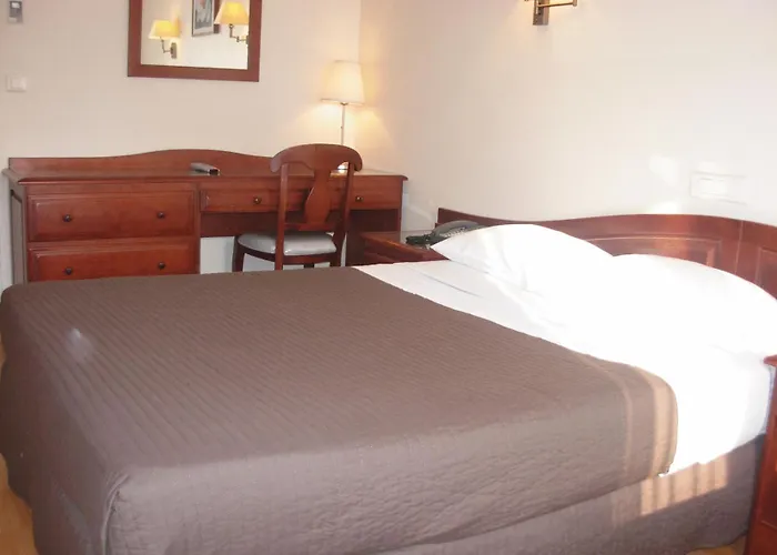 Cosmotel Hotel Paris