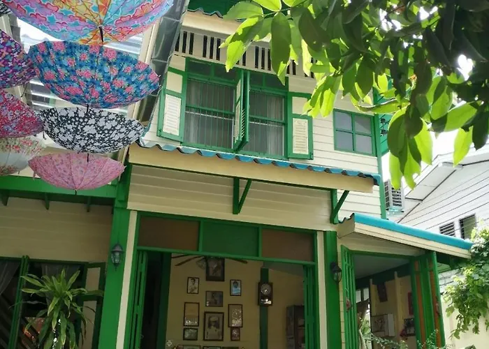 Baan Tepa Boutique House Bed & Breakfast Bangkok