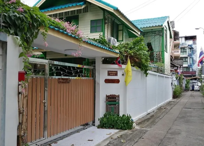 Baan Tepa Boutique House Bed & Breakfast Bangkok