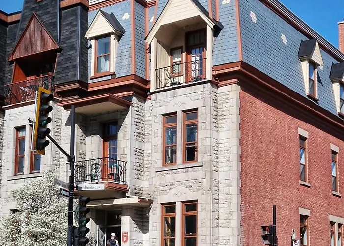 Auberge Du Plateau Montreal