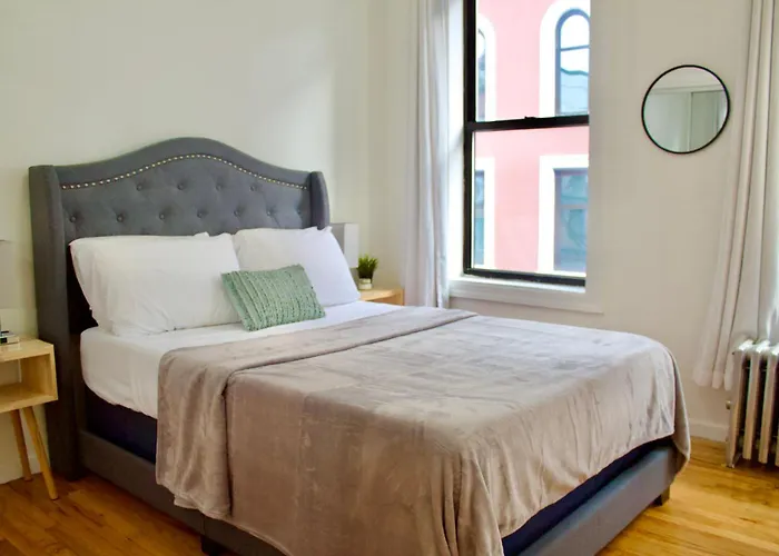 Spacious 2 Bedroom In East Village Nyc New York