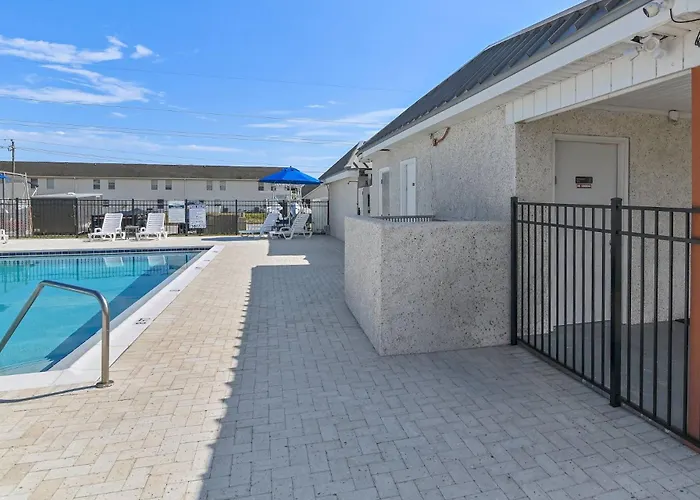 Gulf Terrace 244 - Cast Away Villa Destin