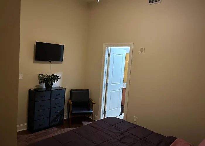 925 Common #1201 Villa New Orleans