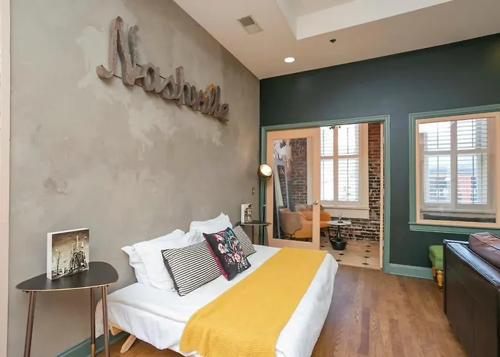 Broadway Penthouse Above Live Music & Bars Villa Nashville