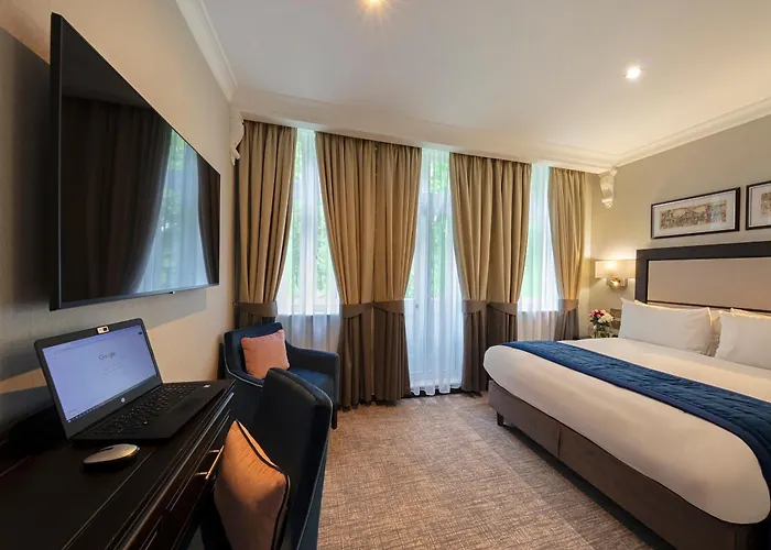 Wellington Hotel By Blue Orchid London