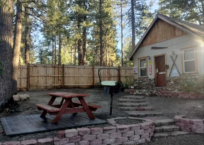Big Bear Lake - Tulip Lane Cabin #26