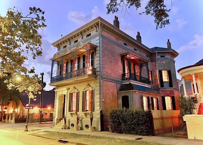 The Lanaux Mansion Bed & Breakfast New Orleans