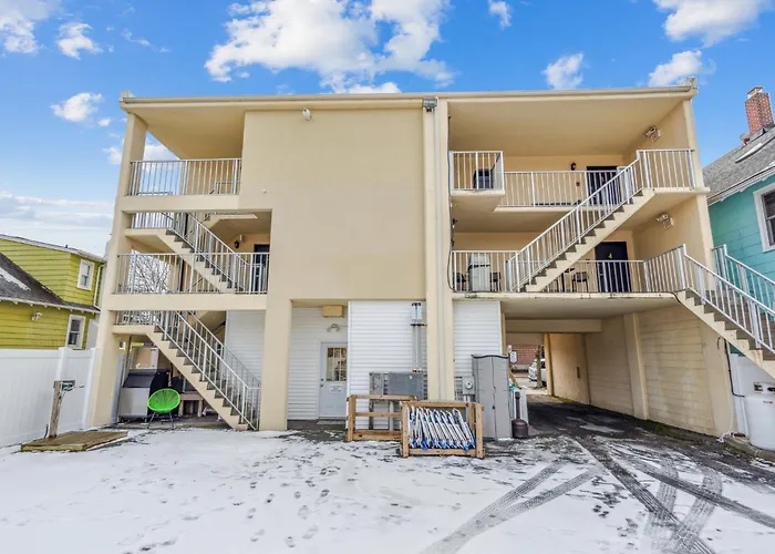 Cape Suites Room 8 - Free Parking! Hotel Room Rehoboth Beach