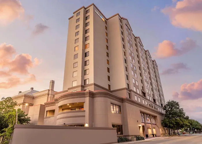 Sonesta Es Suites San Antonio Downtown Alamo Plaza - Newly Renovated