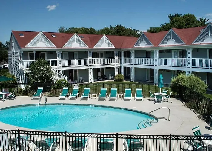 Updated Ocean Towers Condo In Ogunquit