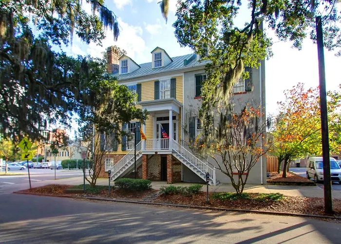 Bird Baldwin Parlor Villa Savannah