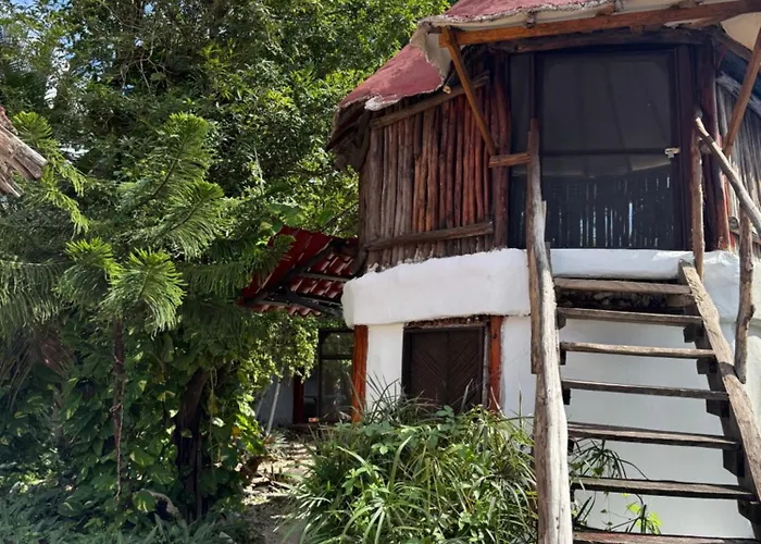 Tree House Tulum Hotel