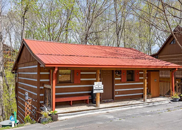 Cozy Bears Cabin By Eden Crest Pigeon Forge