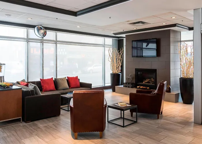 Courtyard By Marriott Ottawa Downtown Hotel