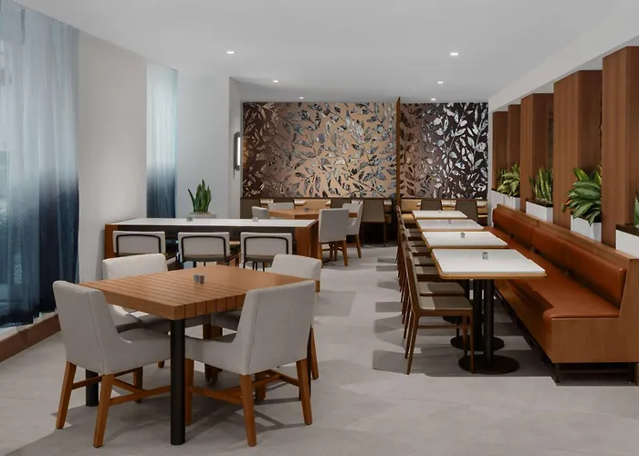 Embassy Suites By Hilton Madison Downtown