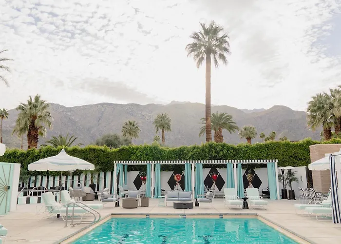 The Velvet Rope Ps Hotel Palm Springs