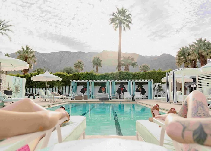 The Velvet Rope Ps Hotel Palm Springs