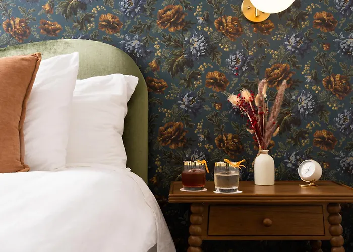 Petit Soleil - Bed, Breakfast And Bar Bed & Breakfast San Luis Obispo
