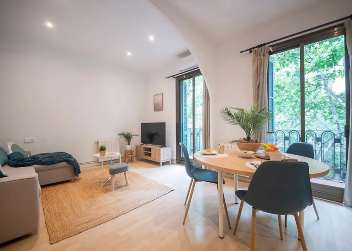 One Bedroom Apartment In Carrer Arago Barcelona