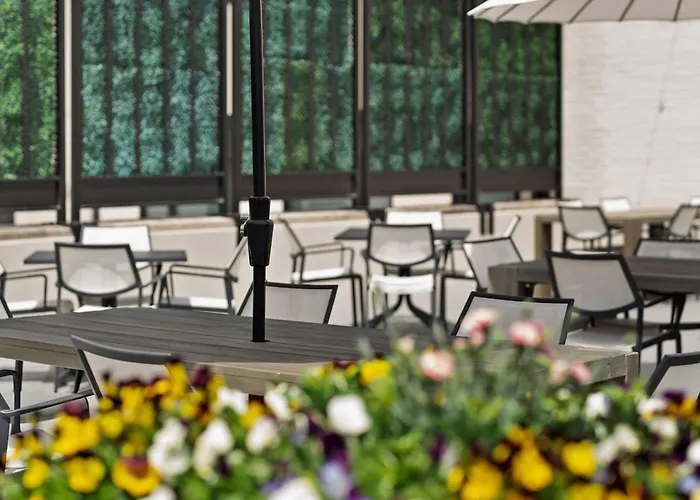 Cambria Hotel Detroit Downtown