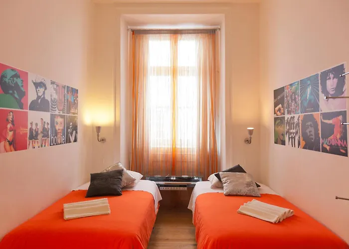 Living Lounge Hostel Lisbon