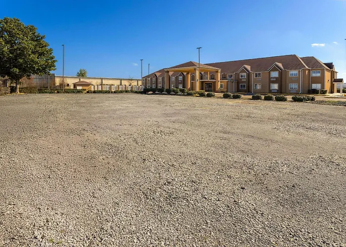 Days Inn By Wyndham Jackson Downtown